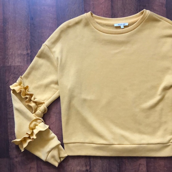 Sweater with Ruffled Sleeves - Picture 2 of 7